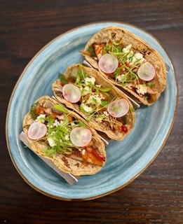 Grilled Chicken Taco with Peppers and Ancho Chipotle Sauce Grilled Chicken Taco with Peppers and Ancho Chipotle Sauce